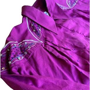 Women’s Beaded Wrangler Long Sleeve Button Down Shirt Size Large